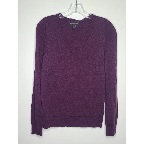 Banana Republic merino wool long sleeve v-neck sweater - small - Picture 1 of 4